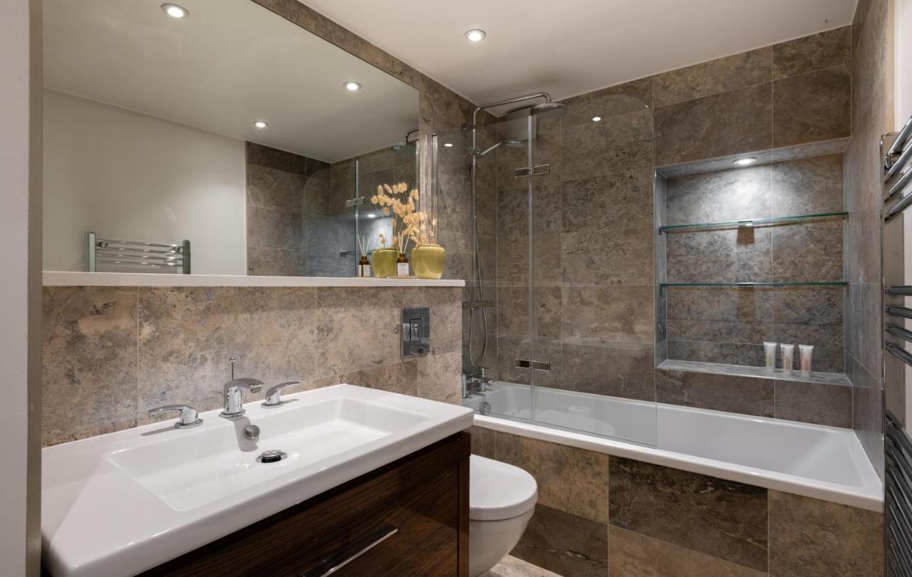 The Heart Of Shepherds Bush - Modern 2Bdr Apartment With Garden London Exterior photo